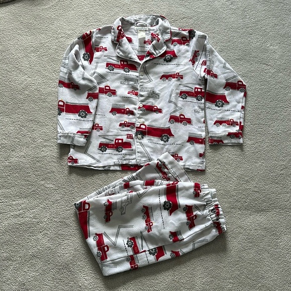 Pottery Barn Kids Fire Truck Pajama set - Picture 1 of 6